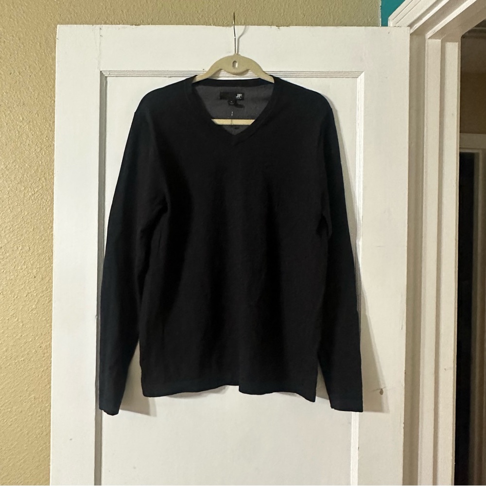 J. Ferrar sweater size M